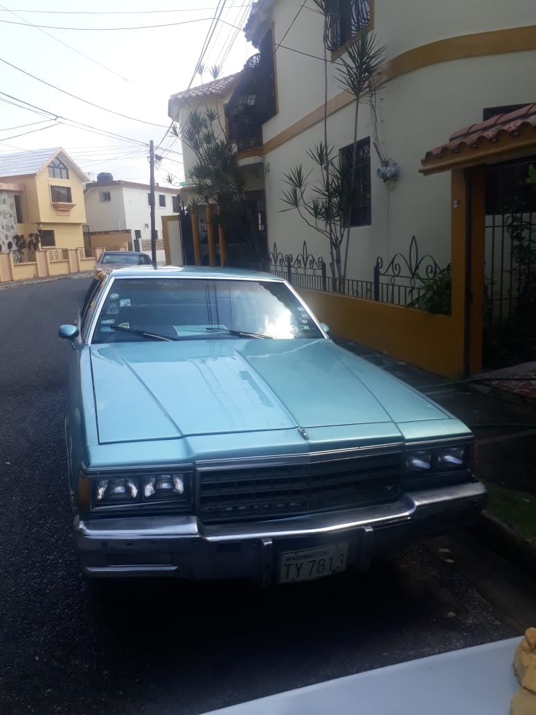 carros - Chevrolet Caprice Classic año 81y 82 (2 unidades) 1
