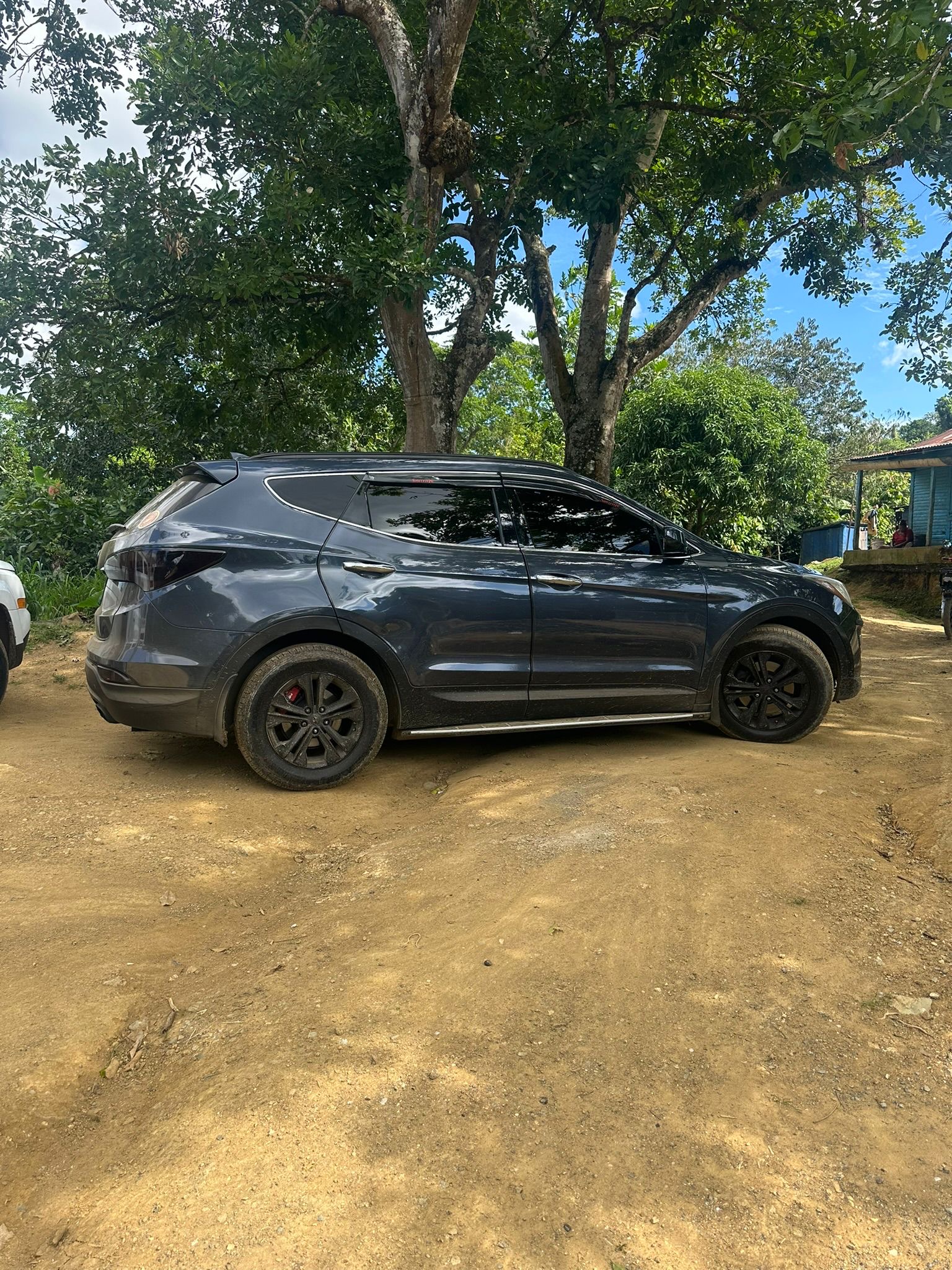 jeepetas y camionetas - VENDO SANTE FE 2013 0