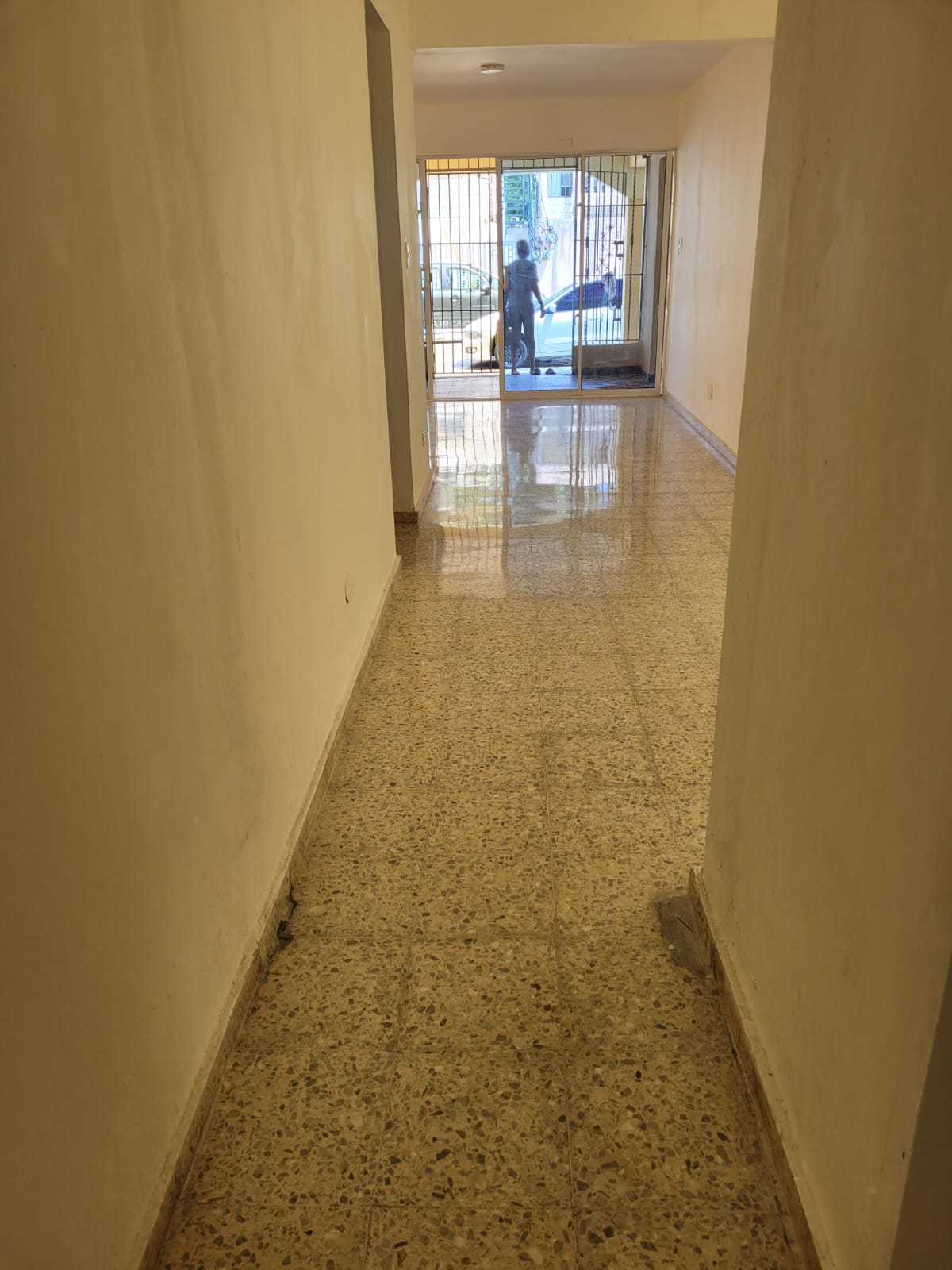oficinas y locales comerciales - Casa en el Galá 
para uso comercial o vivienda 5