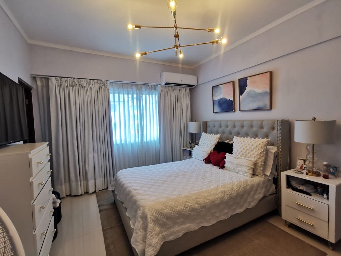apartamentos - APARTAMENTO EN VENTA 2DA CON TERRAZA DE 3 HABITACIONES 3PARQUEOS 8