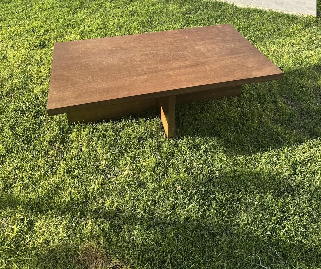 muebles y colchones - Se vende mesa rectangular de madera en RD$8,000