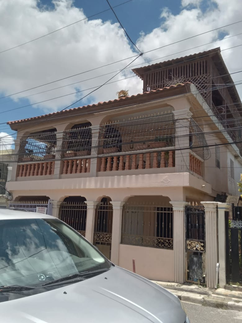 casas - SE VENDE CASA EN TRES NIVELES 8