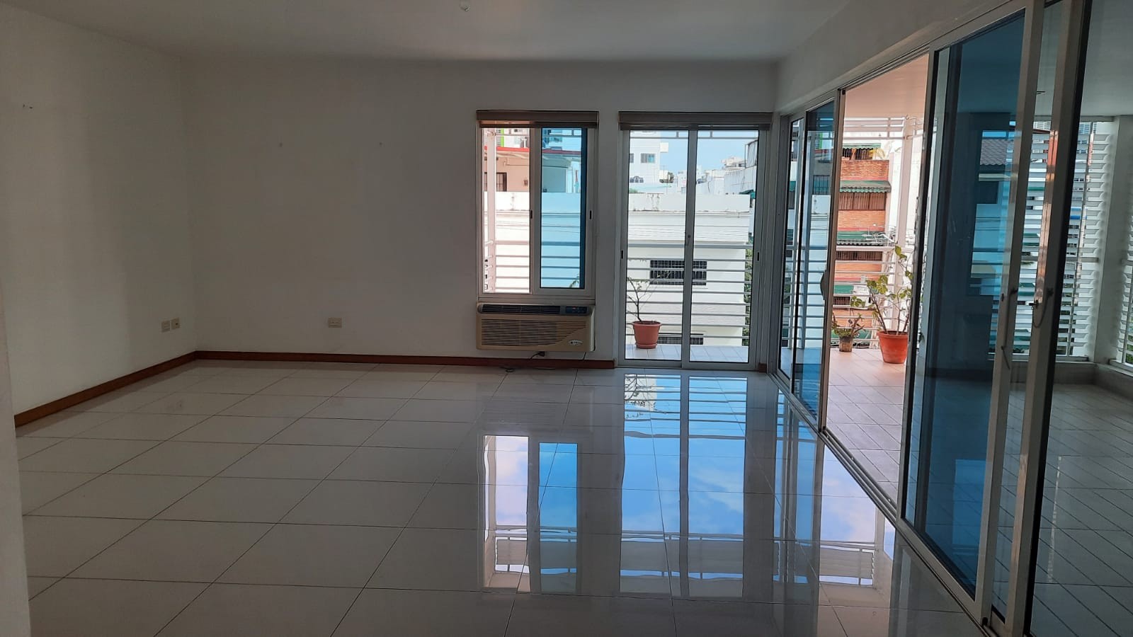 apartamentos - Se vende apartamento en Evaristo Morales 6