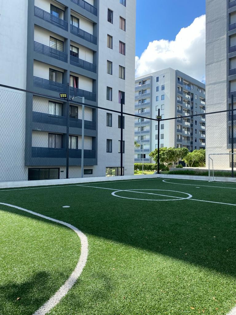 apartamentos - Apartamento con Piscina y Area de Niños en Ave. Hispanoamericana  3