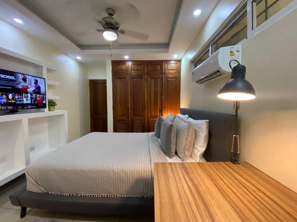 apartamentos - Rentamos apartamento totalmente remodelado y amueblado
sin intermediarios 9