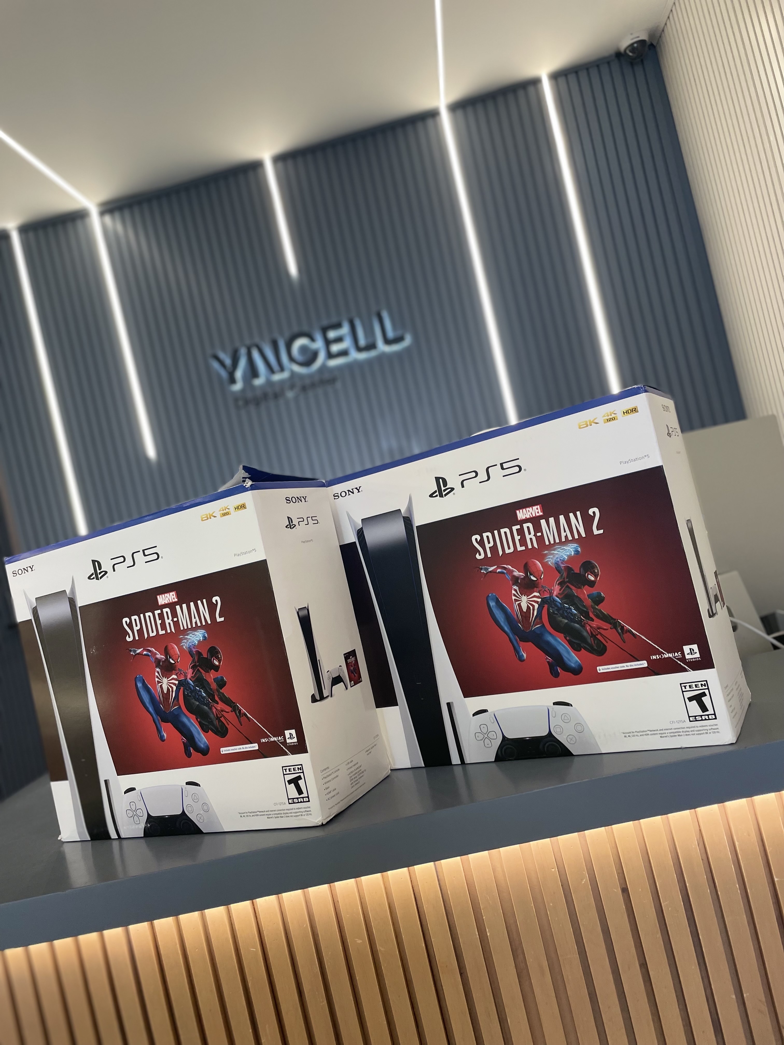 consolas y videojuegos - CONSOLA PLAYSTATION 5 DE DISCO CON JUEGOS(SPIDERMAN) 2