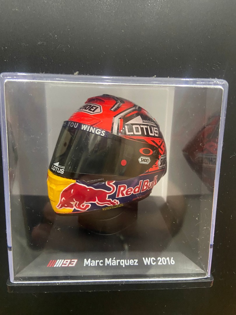 hobby y coleccion - JUEGO DE CASCOS A ESCALA DEL CAMPEON MARCK MARQUEZ,  6