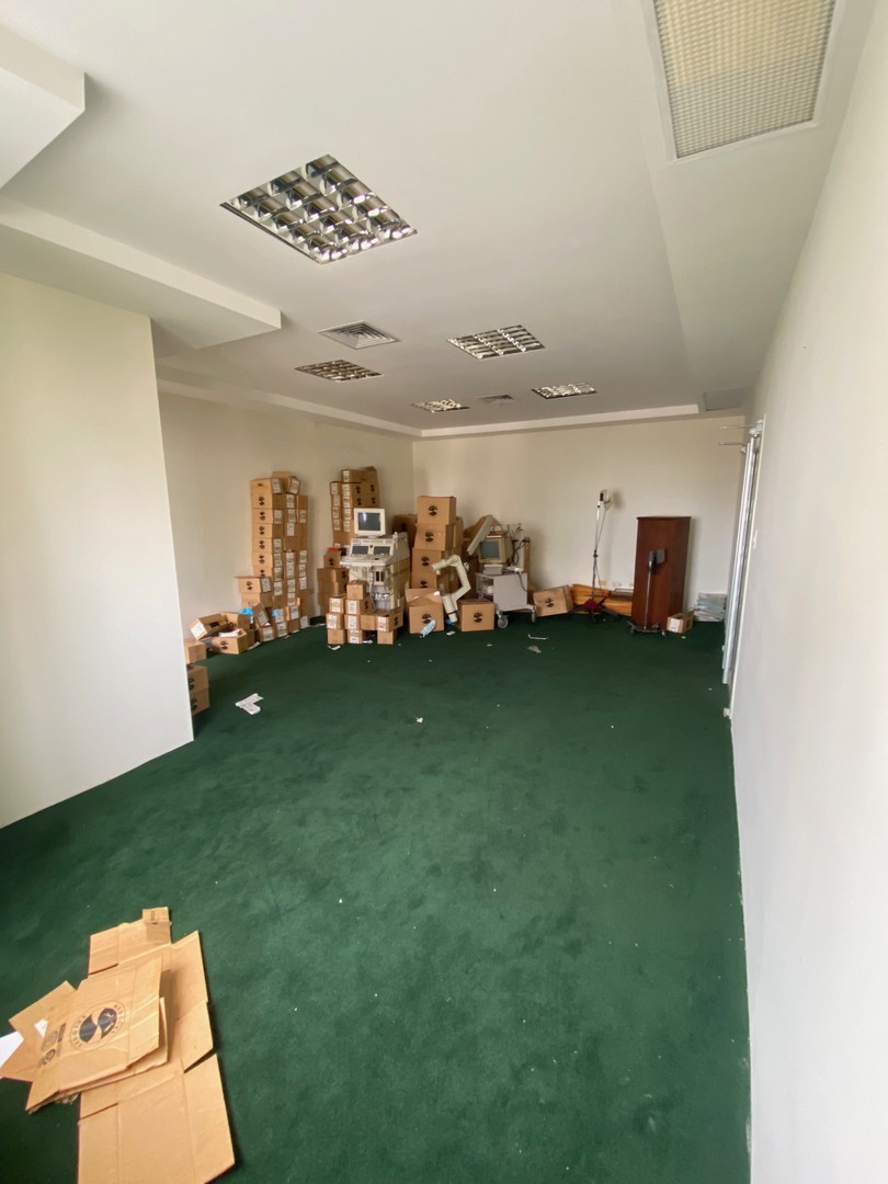 oficinas y locales comerciales - Piantini oficina 126m2 en edificio corporativo 0