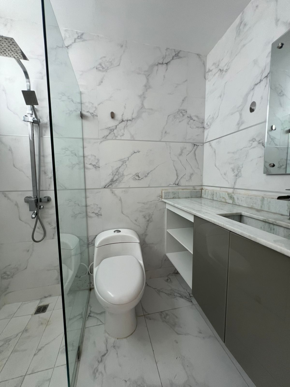 apartamentos - SE ALQUILA APARTAMENTO CON LINEA BLANCA Y PISCINA, UBICADO EN MIRADOR SUR  5
