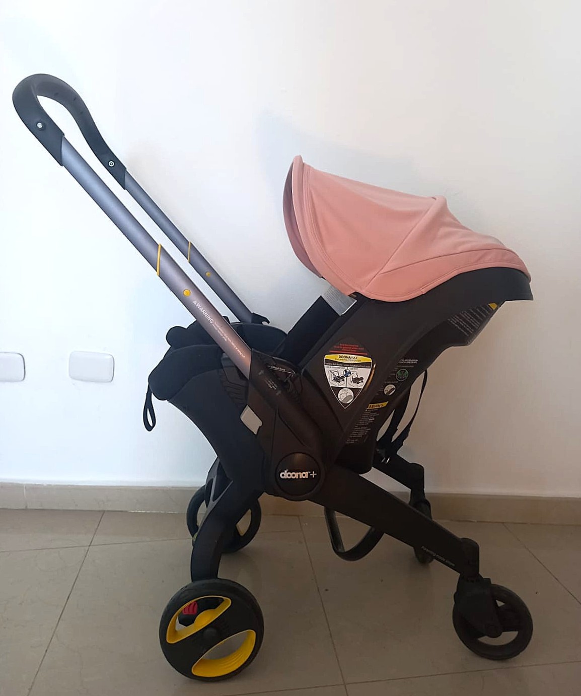 coches y sillas - Coche Doona convertible en cargador y asiento de carro  6