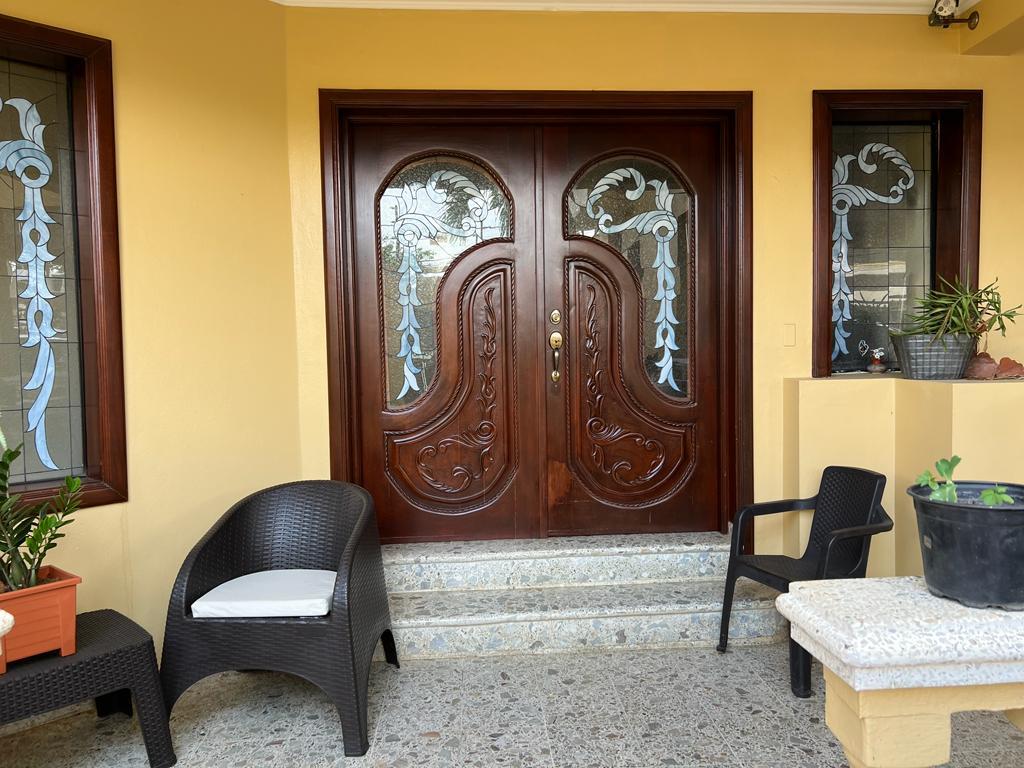 casas - Casa de Venta Cerro Alto 6
