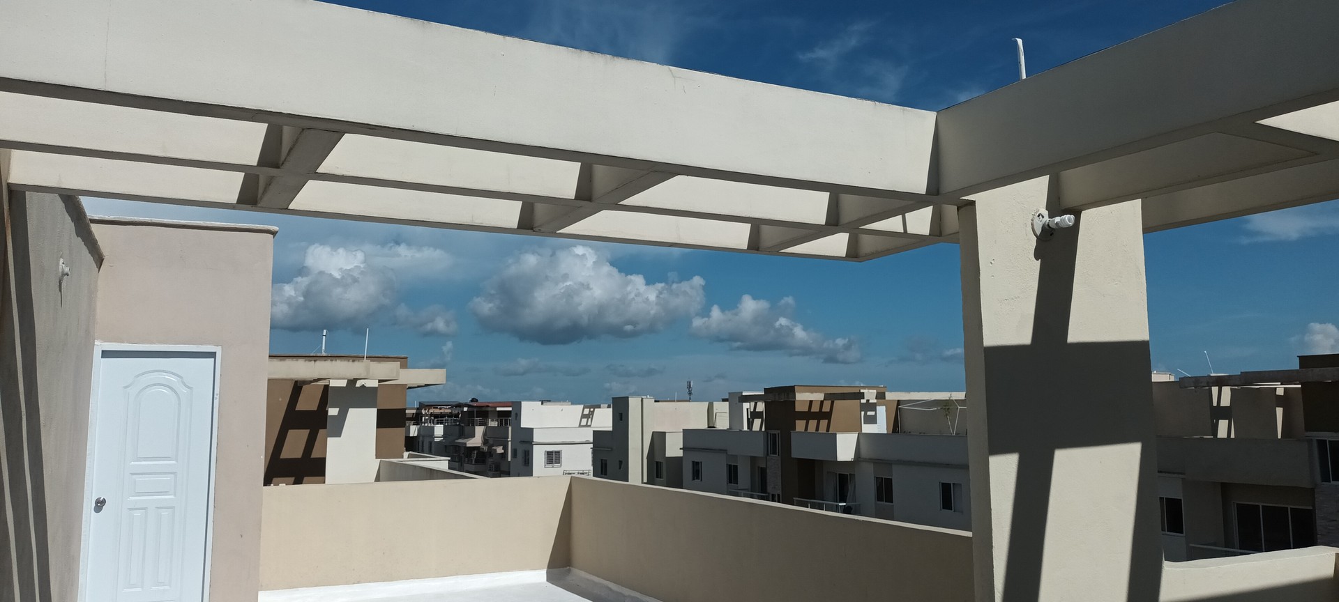 apartamentos - Apartamento 4ta Con Terraza en San Isidro, próximo a la zona Franca . 2