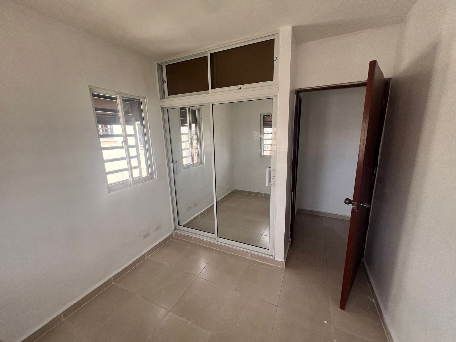 apartamentos - venta de apartamento 4to piso en la autopista de san Isidro santo Domingo  1