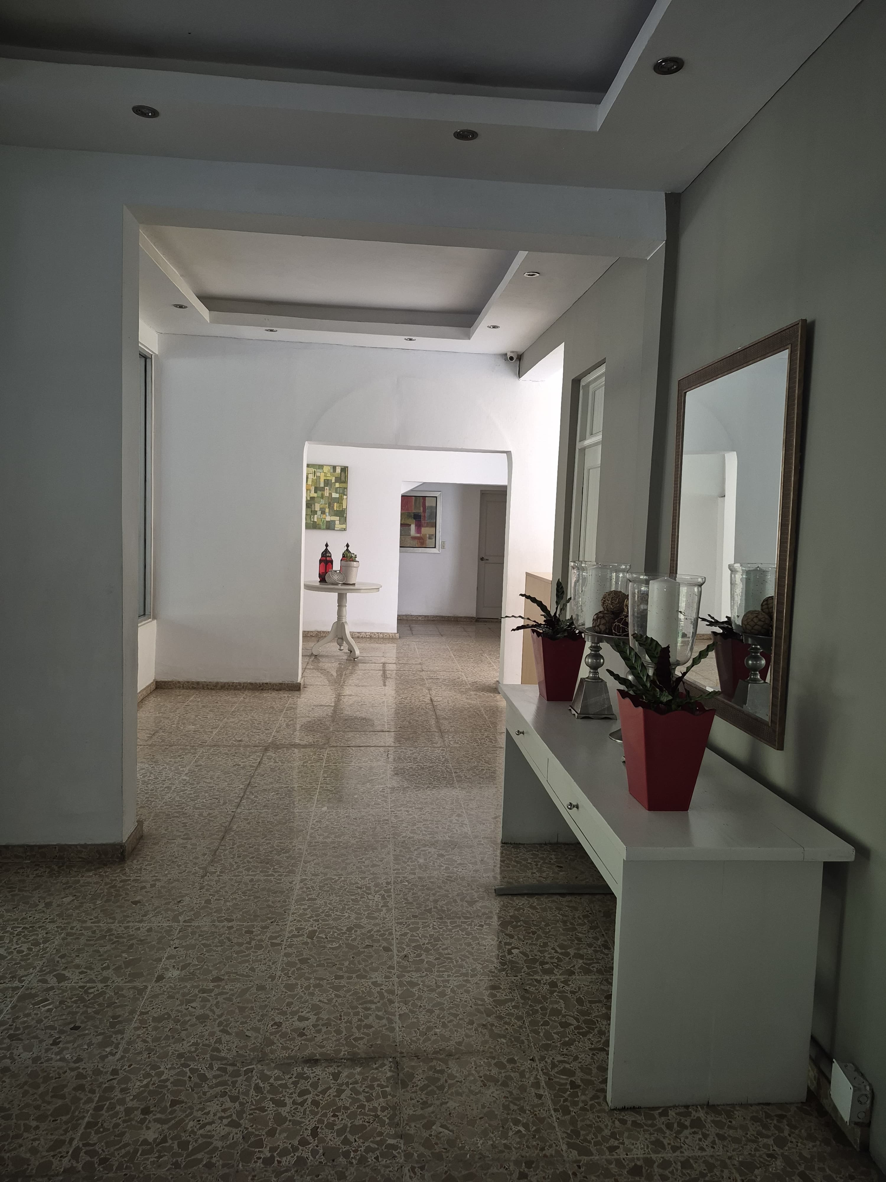 apartamentos - *OFERTA* Av. Anacaona  Apartamento Clasico 3 Hab,2 2