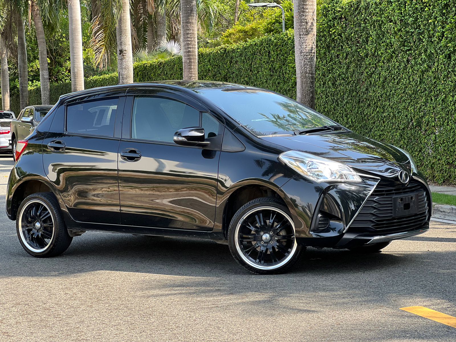 carros - TOYOTA VITZ 2019 3