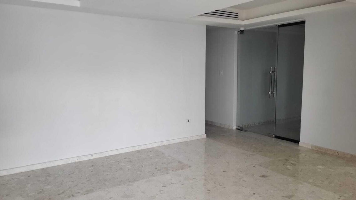 oficinas y locales comerciales - Oficina en alquiler en el Millón 1