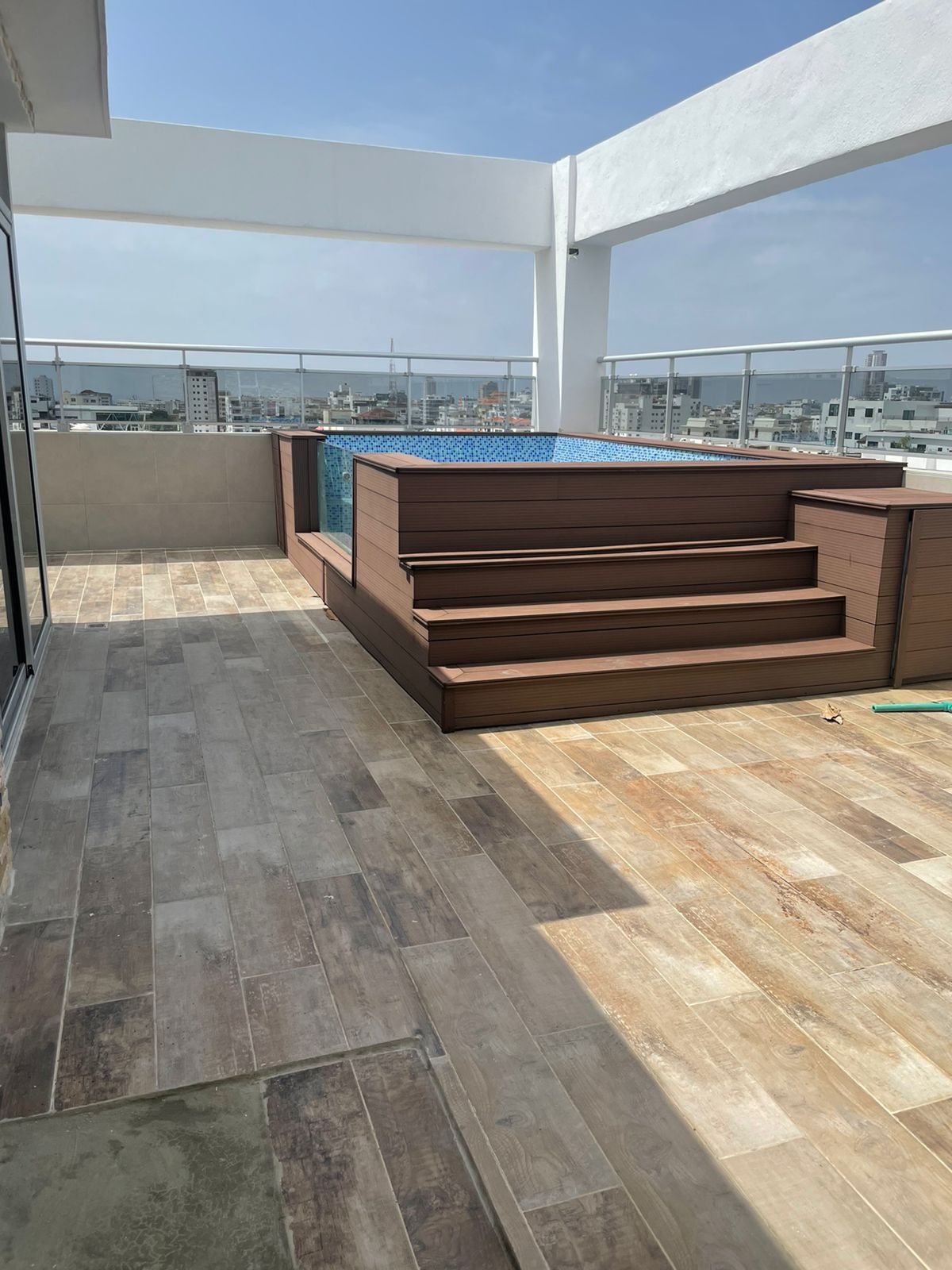 penthouses - PENTHOUSE EN VENTA EN EVARISTO MORALES DE 3 HABITA 8