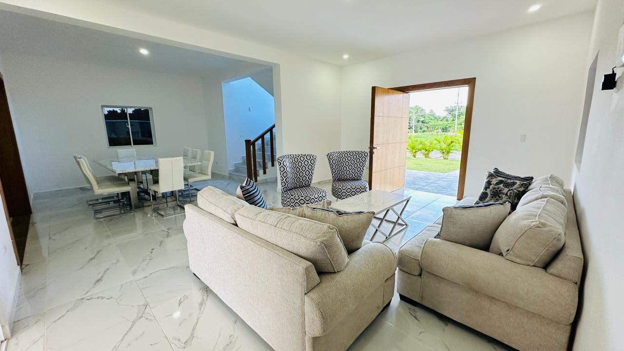 casas vacacionales y villas - CASA MODERNA Y AMPLIA CON PISCINA 4HAB 4BAÑ   4