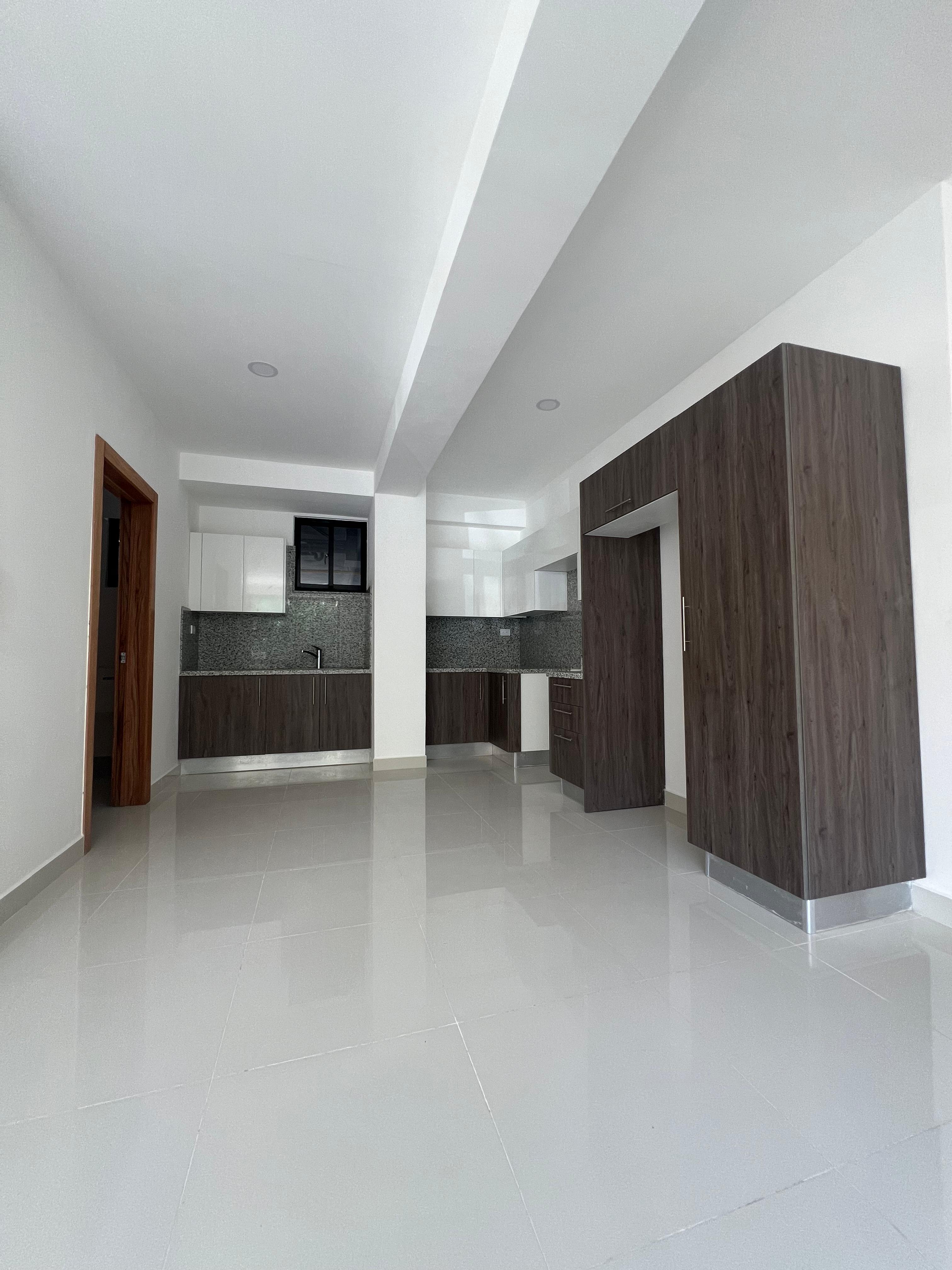 apartamentos - PRIMER NIVEL EN EL MILLON EN VENTA  4