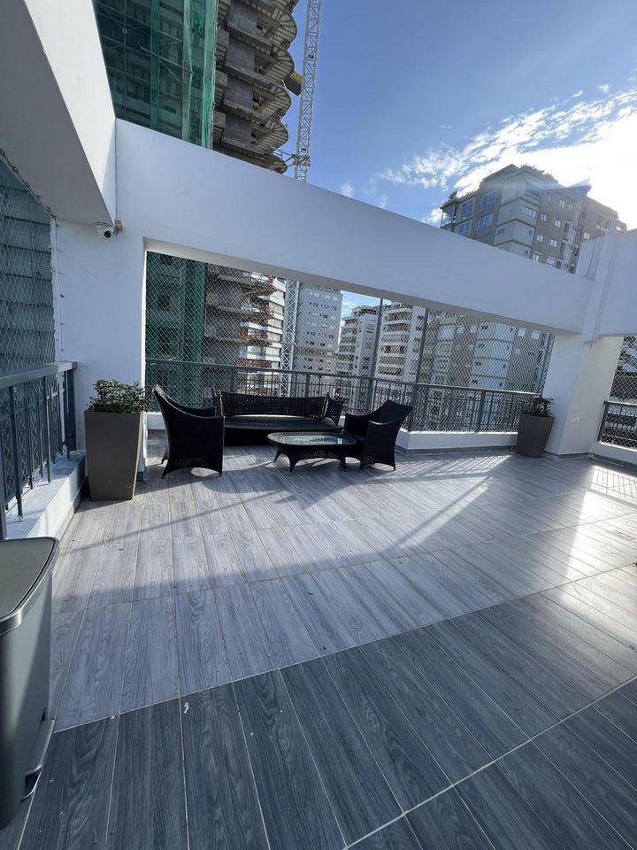 apartamentos - Apartamento en piantini 8vo nivel 2 habit. 1558 1
