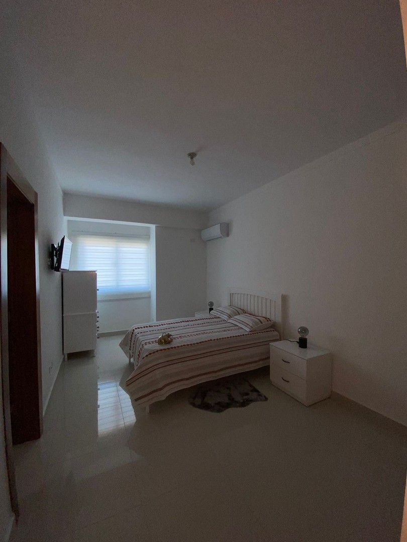 apartamentos - Se alquila apartamento amueblado en Urbanización Renacimiento 7