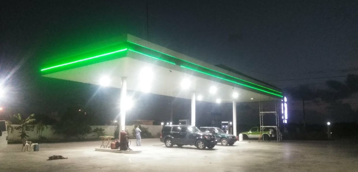 negocios en venta - Estacion de gas en Azua Ganancia sobre 1.3m limpio 0