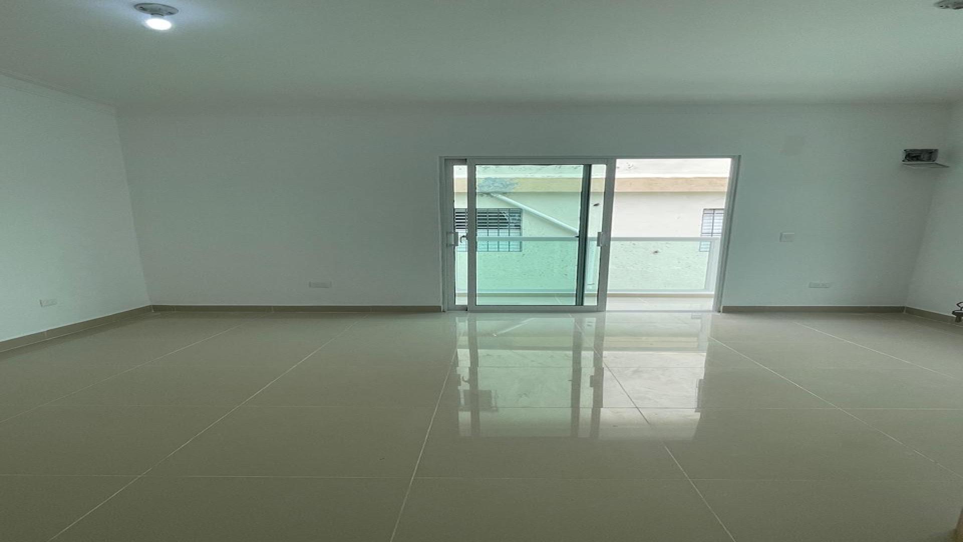 casas - Casa  de 2 Niveles en La Concordia, Km 14 Autopista Duarte 8