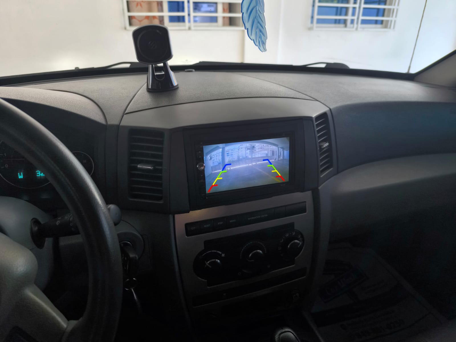 jeepetas y camionetas - VENDO JEEP GRAND CHEROKEE LAREDO  5