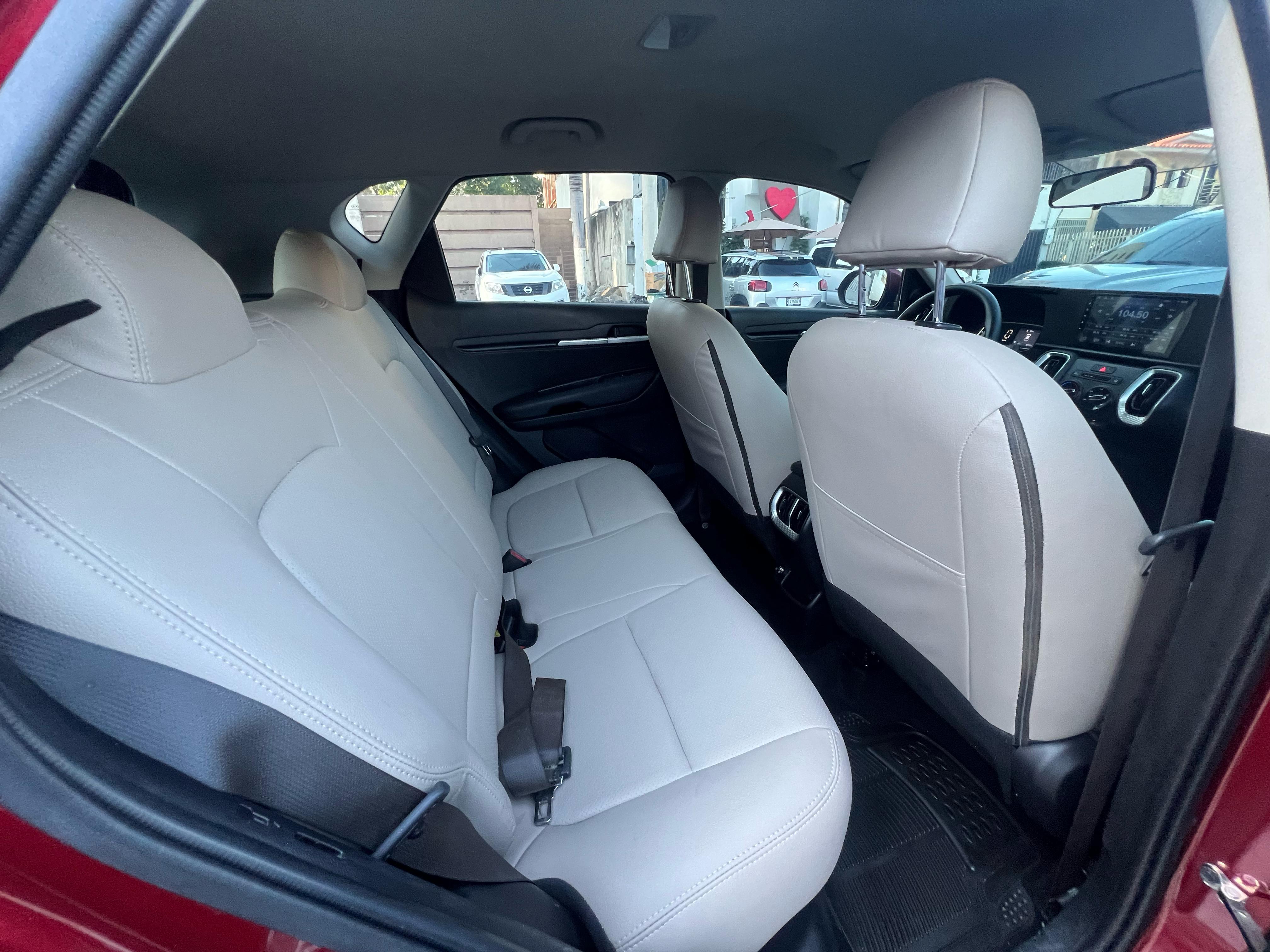 jeepetas y camionetas - KIA SONET 2022 INTERIOR EN PIEL 9