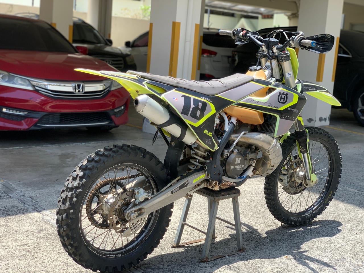 motores y pasolas - Enduro husqvarna 2017 250cc 2T 4