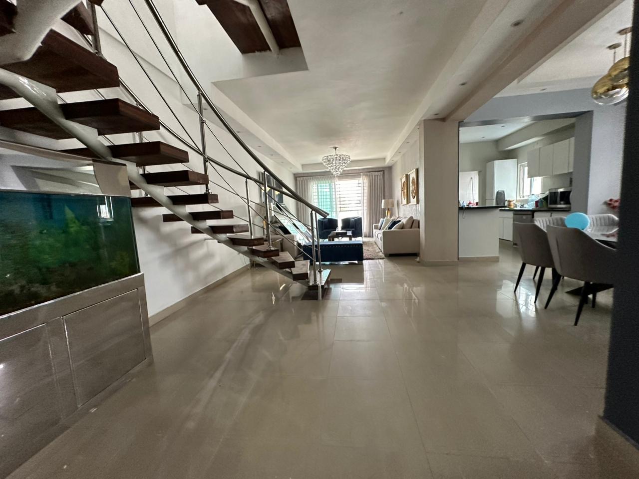apartamentos - Vendono oferta Ph renacimiento tres hab con baño  2