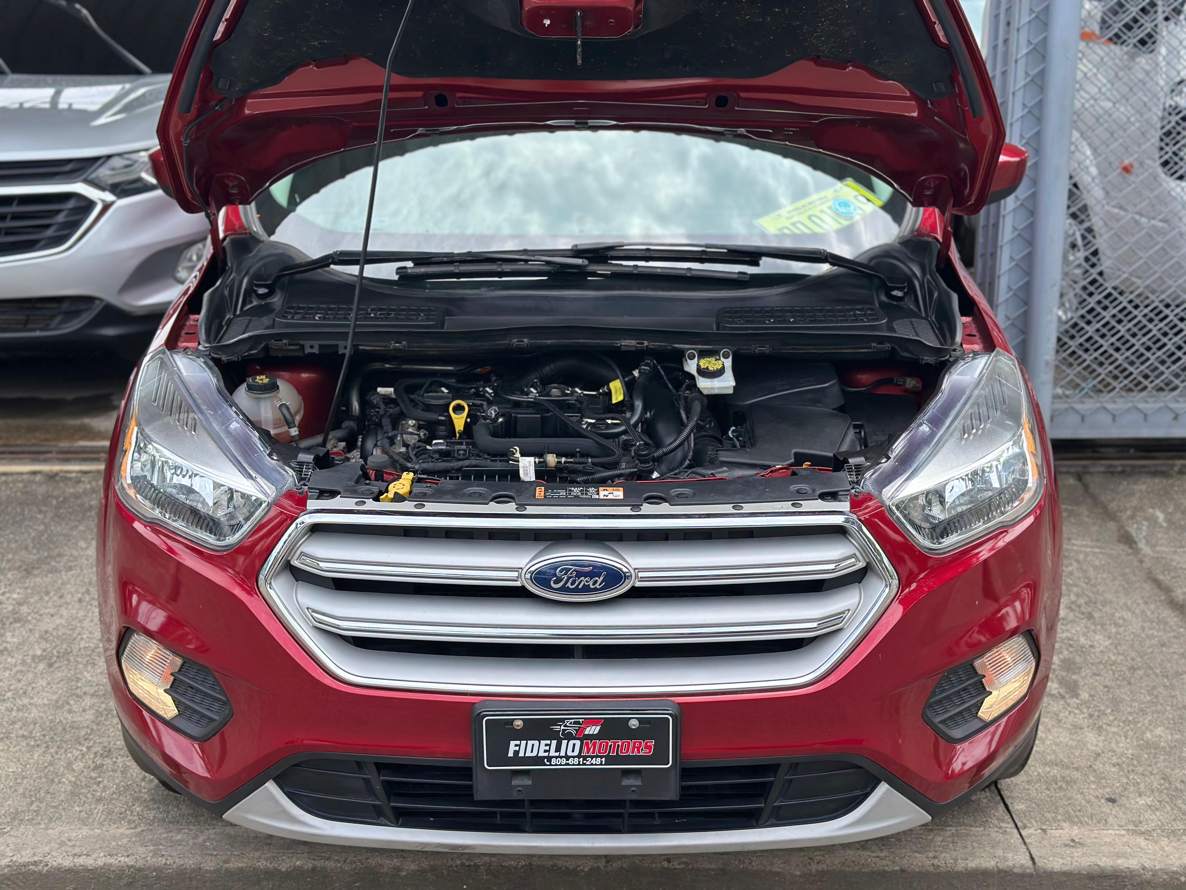 jeepetas y camionetas - 2019 FORD ESCAPE SE CLEAN CARFAX 5