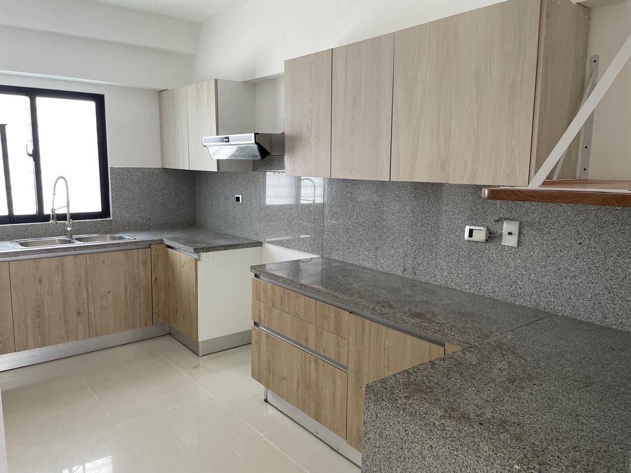 apartamentos - Alquiler de Apartamento en Evaristo Morales 2