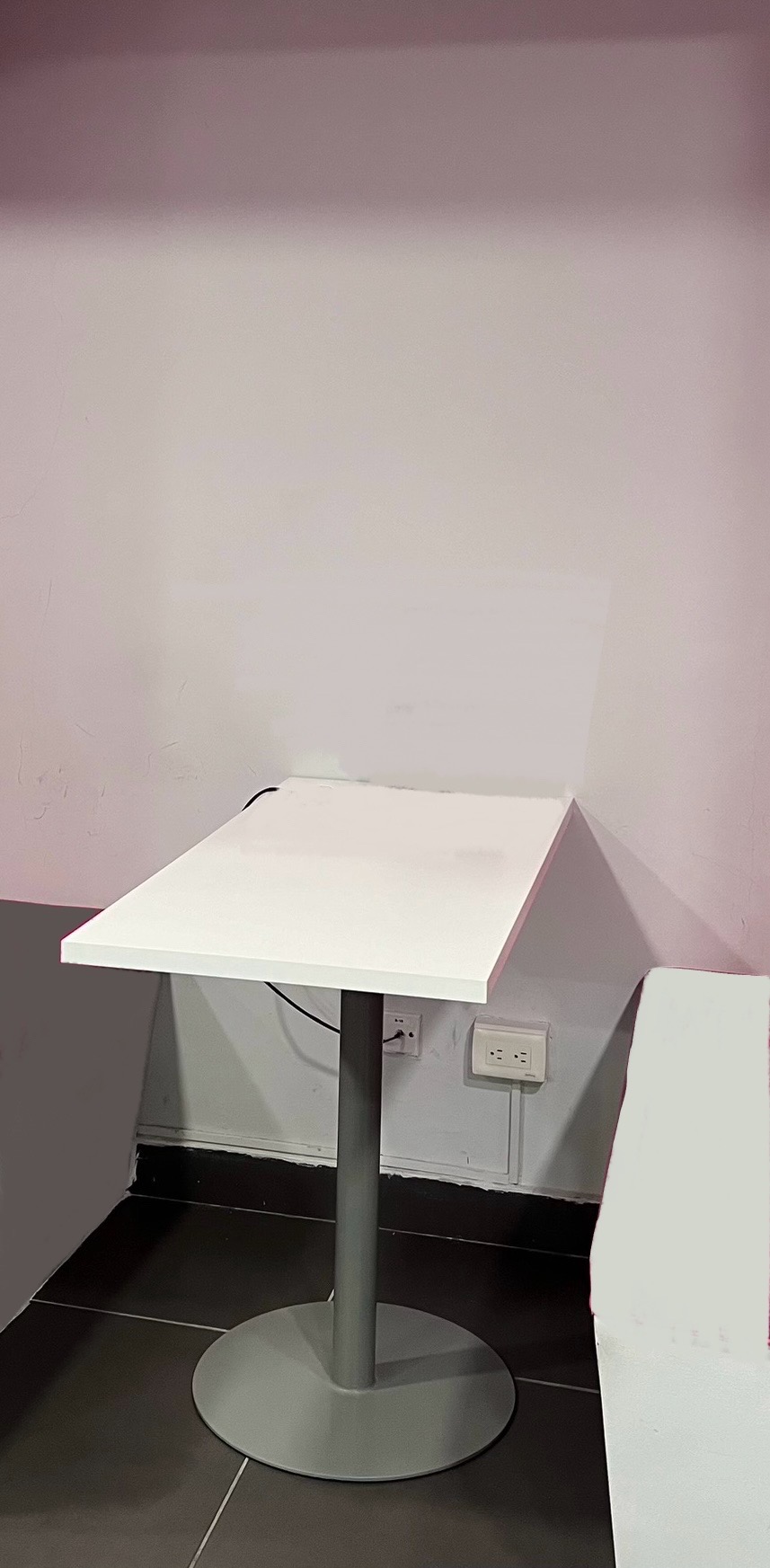 muebles y colchones - Mesas para hogar, negocio u oficina  1