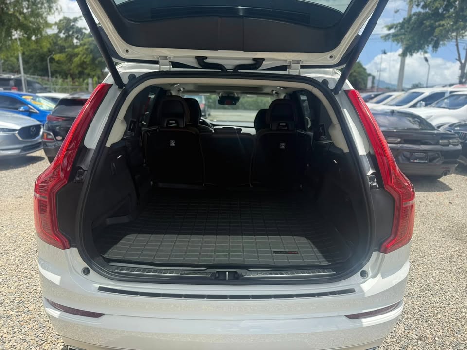 jeepetas y camionetas - VOLVO XC90 T6 MOMENTUN AWD 2019 NUEVA 6