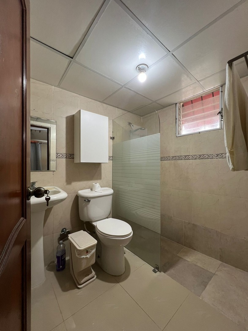 apartamentos -  Ubicación: Próximo al Supermercado Nacional, en la misma calle del Centro Olímp 4