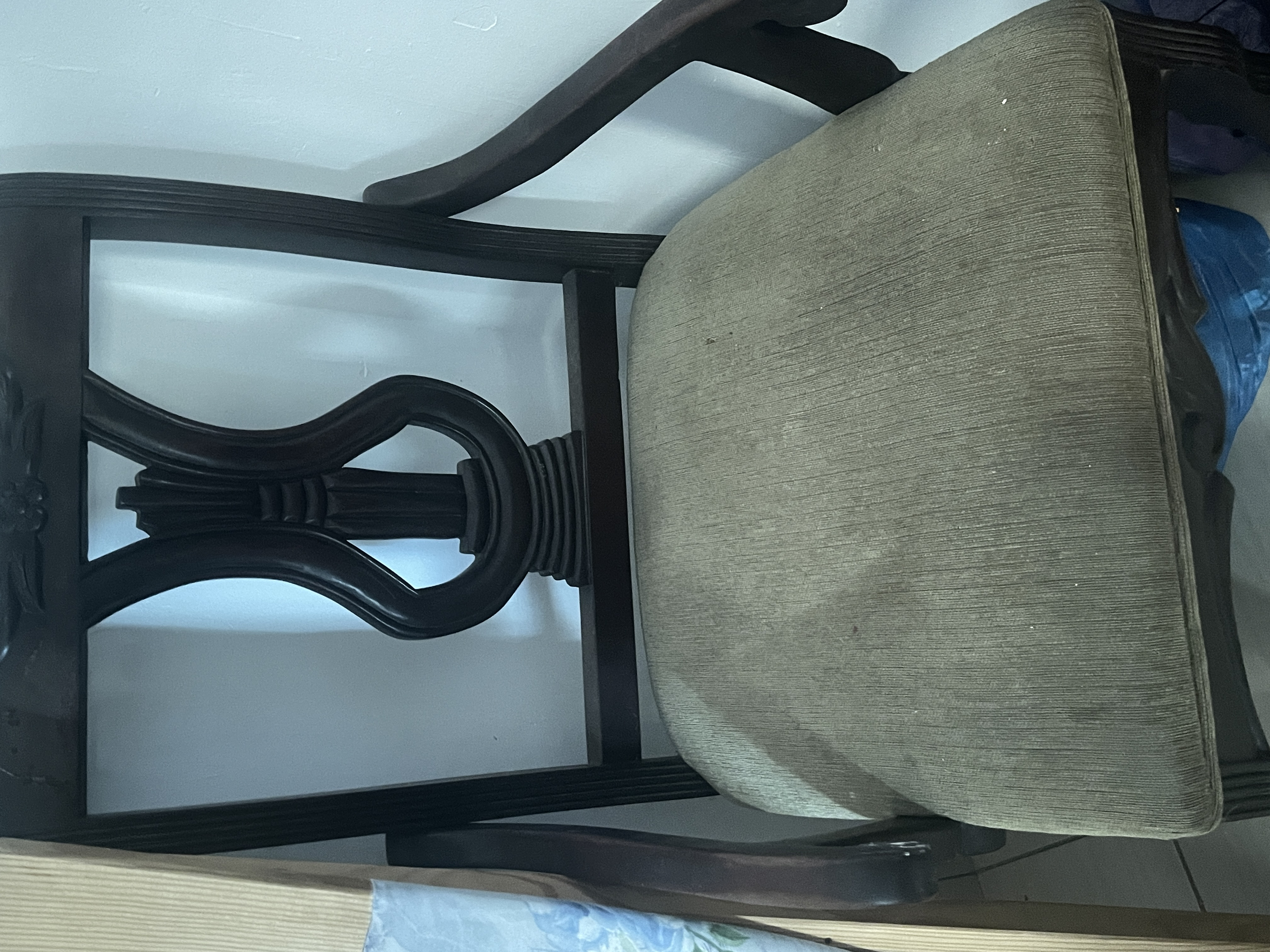 muebles y colchones - butacas en caoba