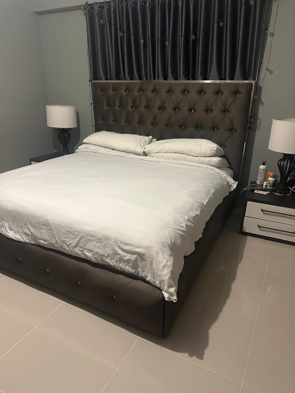 muebles y colchones - Cama King con colchón incluido  3