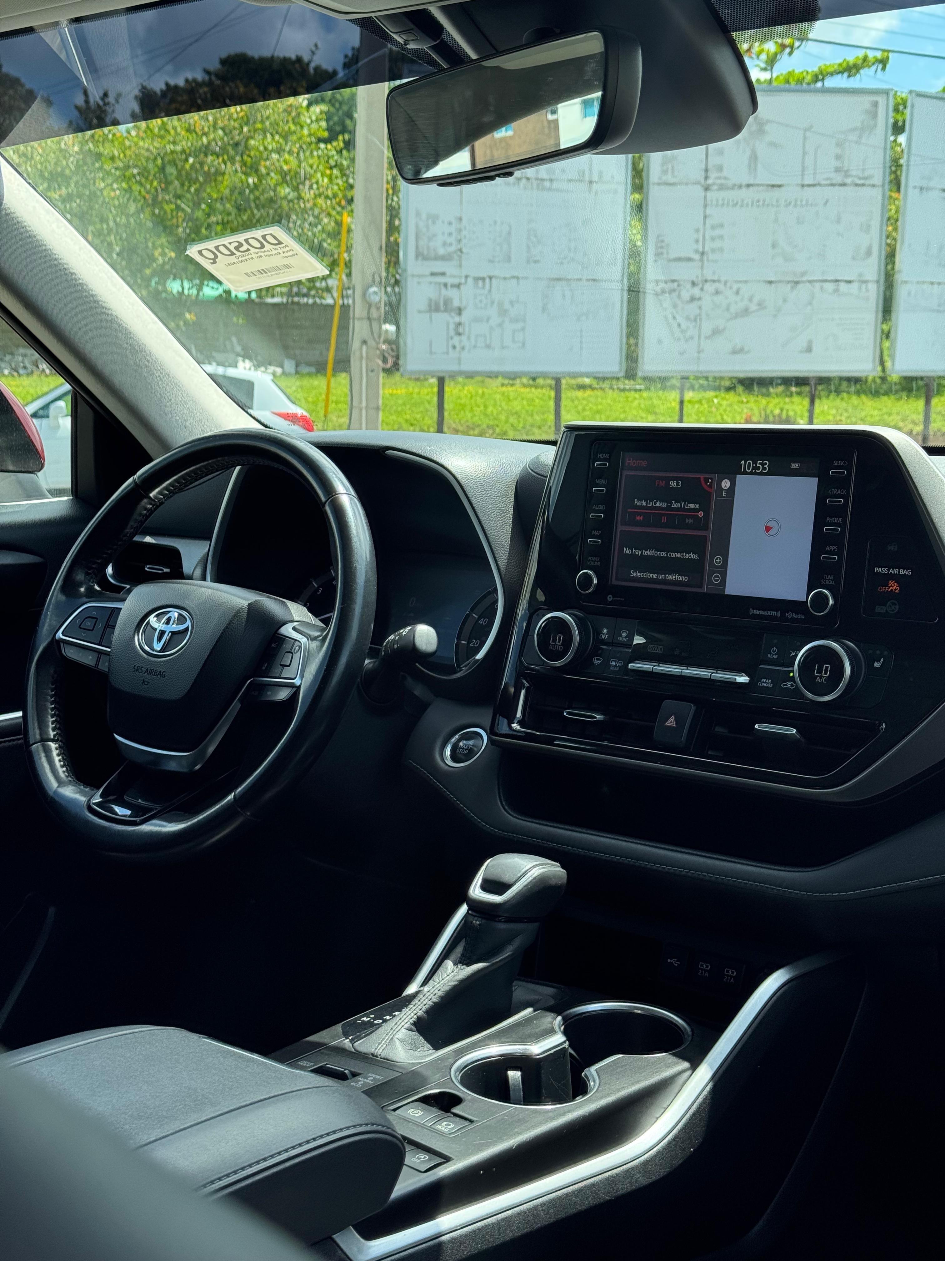 jeepetas y camionetas - Toyota Highlander 2020 XLE AWD 4