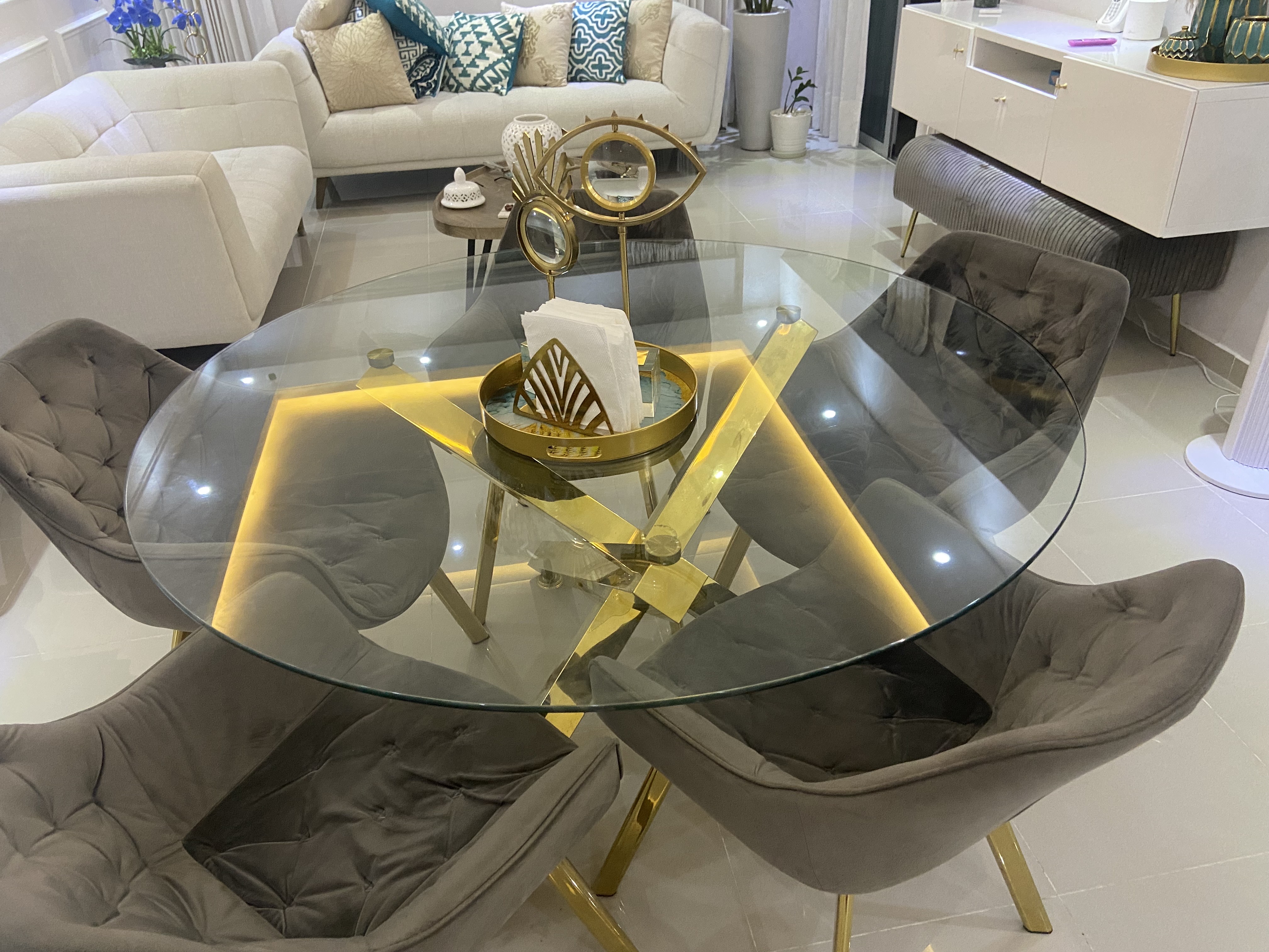 muebles y colchones - vendó solamente mesa de comedor comprada en ilumel 1