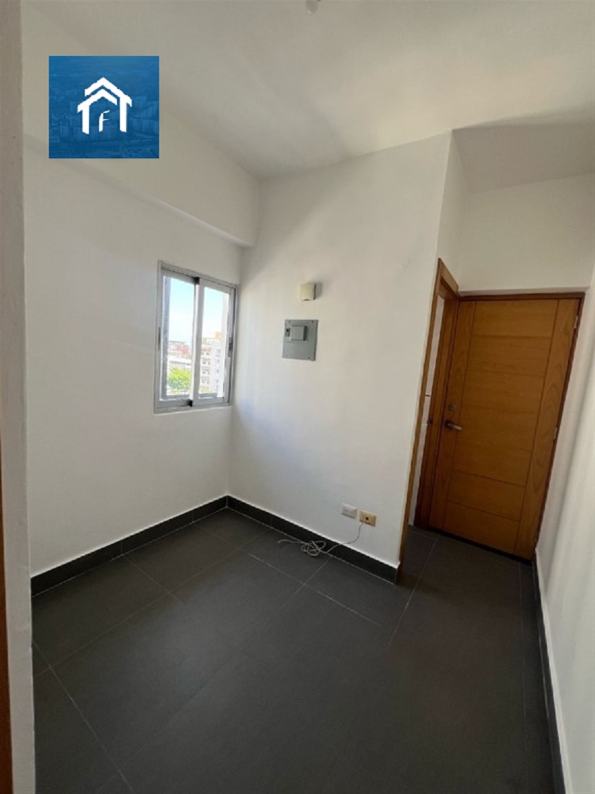 apartamentos - Apartamento en Piantini de 2 habitaciones Piso 8 4