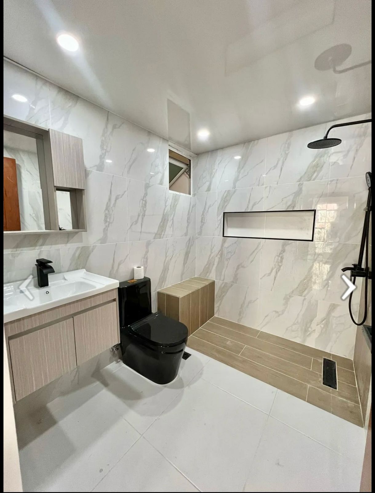 apartamentos - Apto Remodelado en Venta en Serralles/Piantini 4
