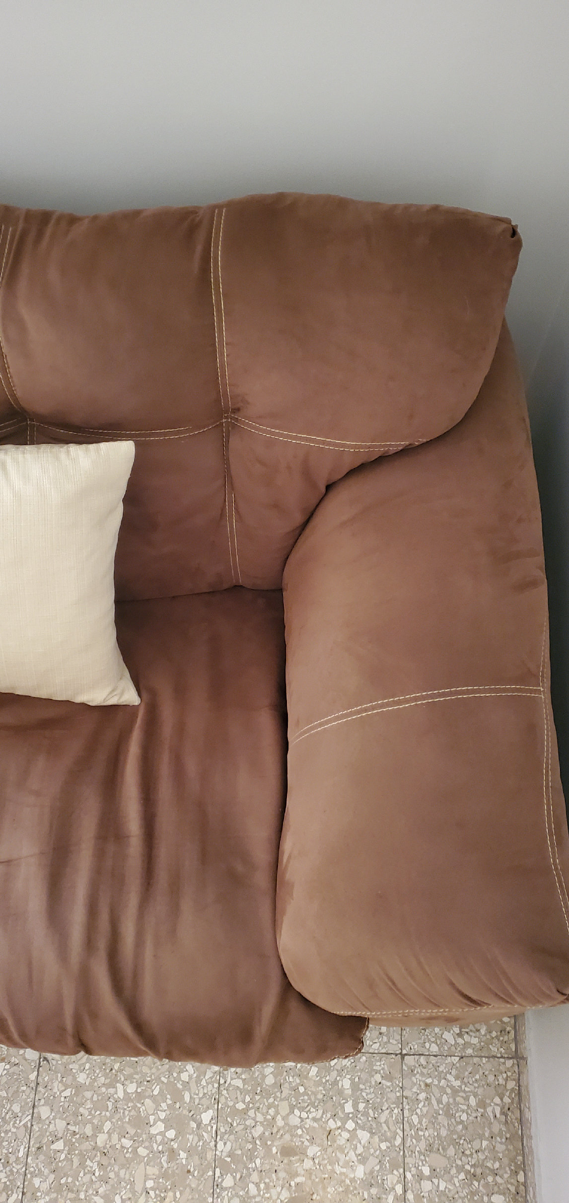 muebles y colchones - Mueble de Microfibra de 3 espacios  1