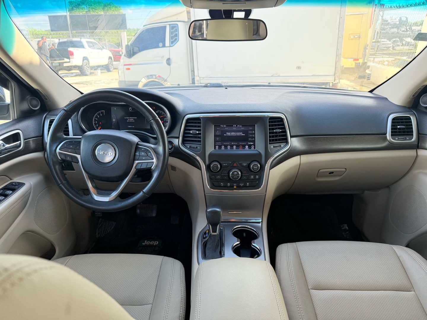 jeepetas y camionetas - Jeep Grand Cherokee 2018 Laredo 4x4  3