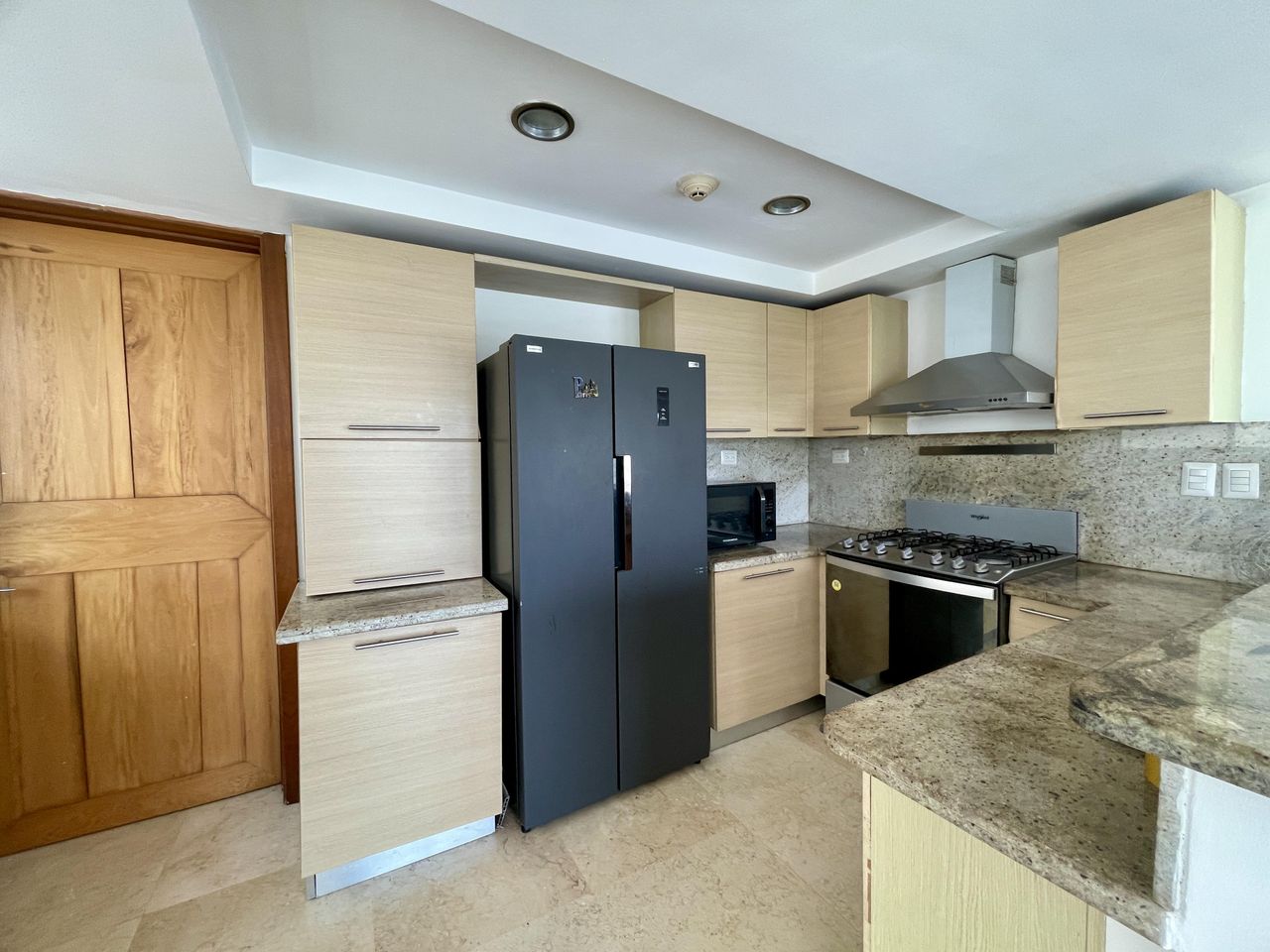 apartamentos - Alquiler de apartament con línea blanca ,piantini  5