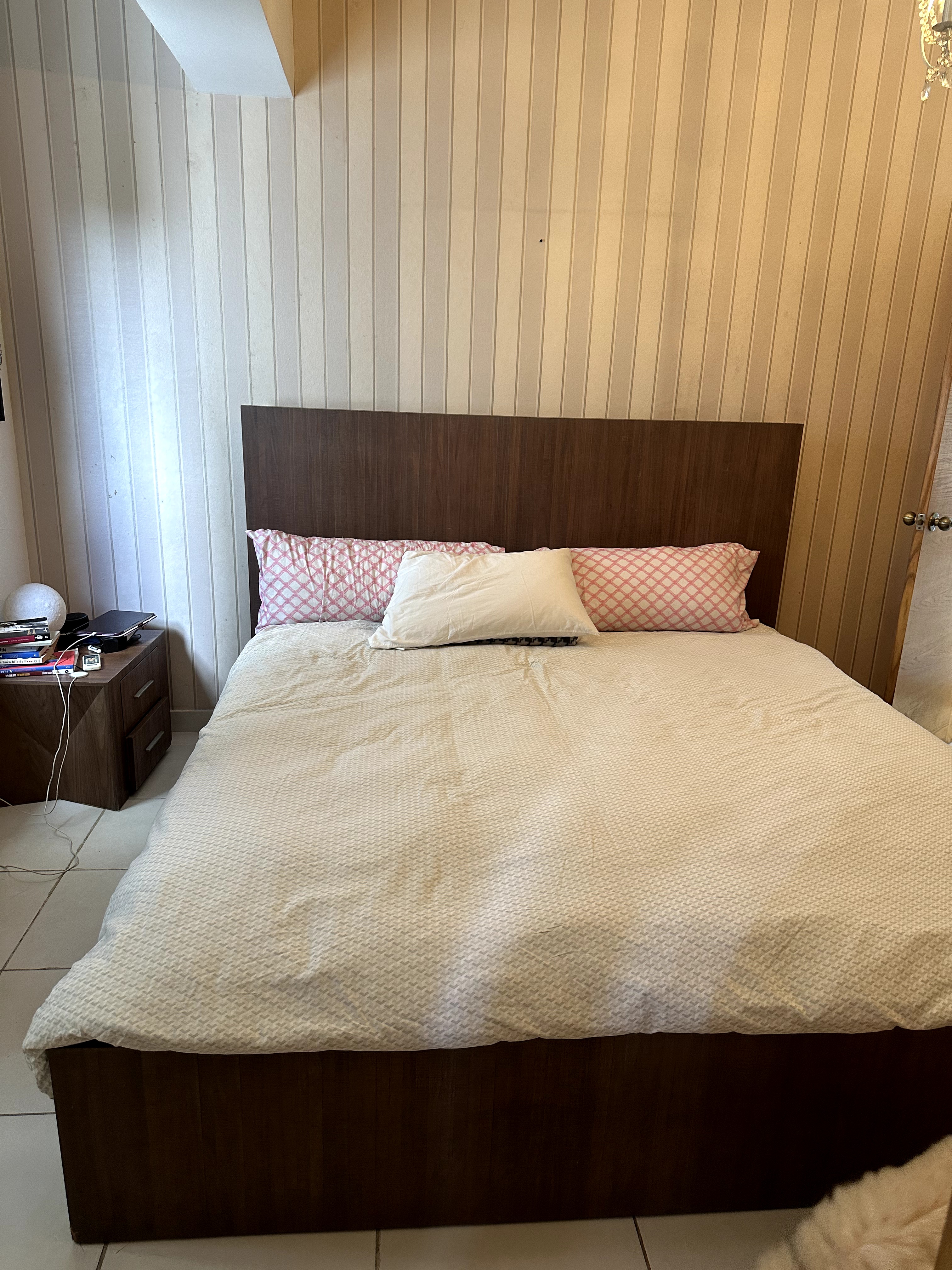 muebles y colchones - Cama King Marron con colchon  1