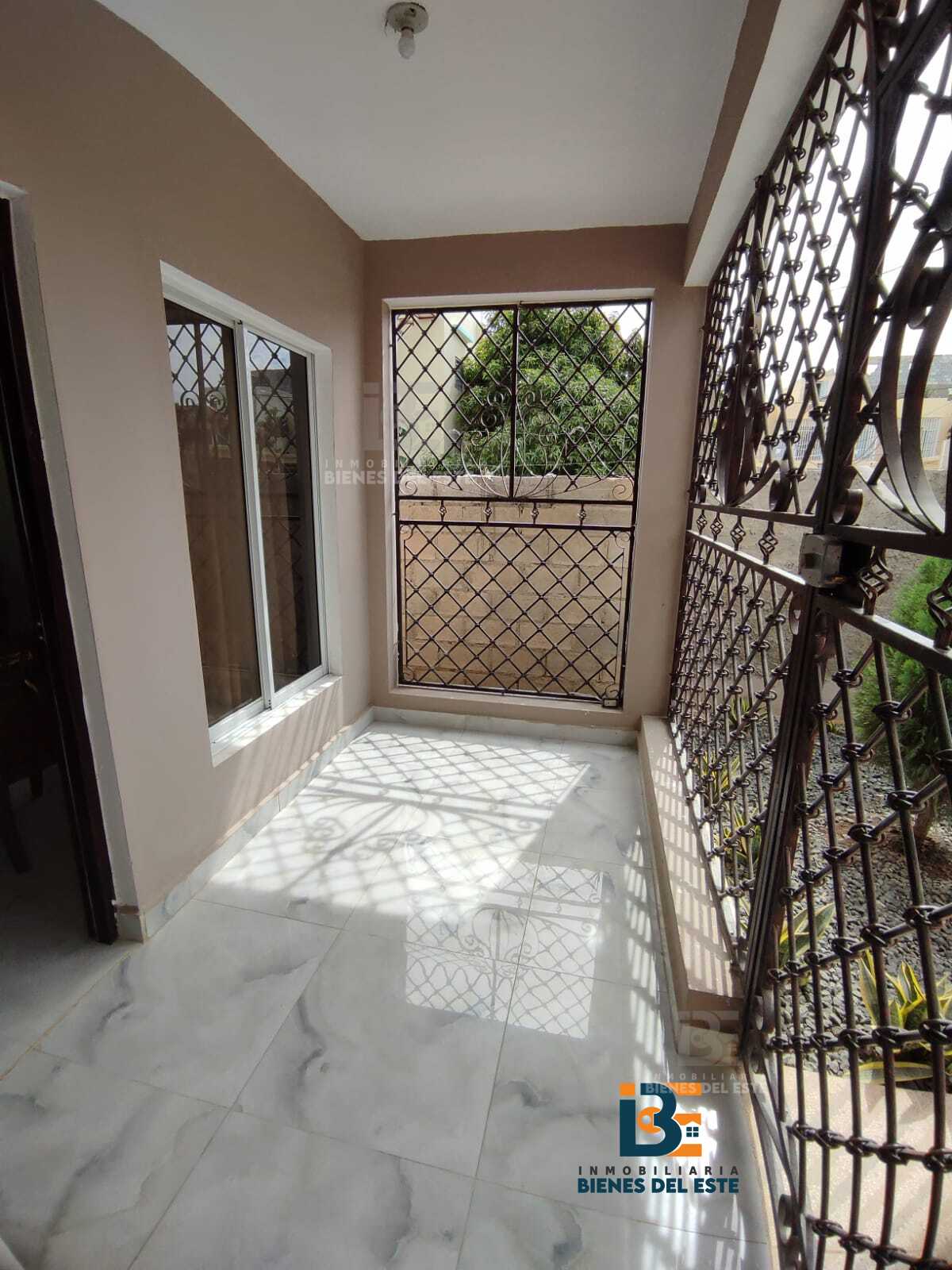 casas - Se Vende  Moderna Casa en Villa Cesarina 3