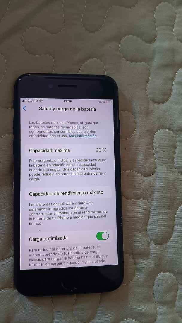 celulares y tabletas - Iphone se 2022 como nuevo  0