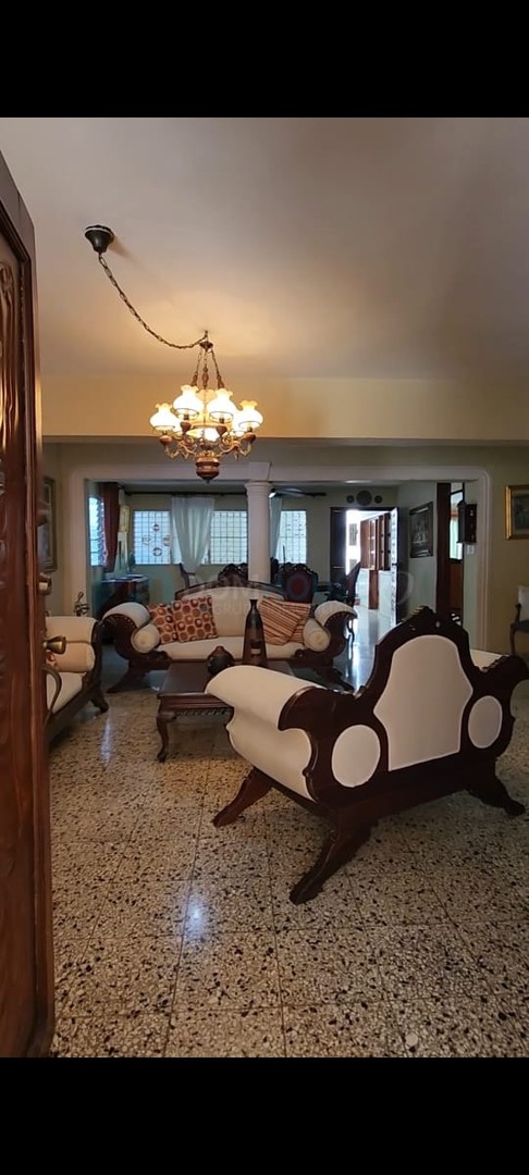casas - Se vende casa en Av. Independencia 2