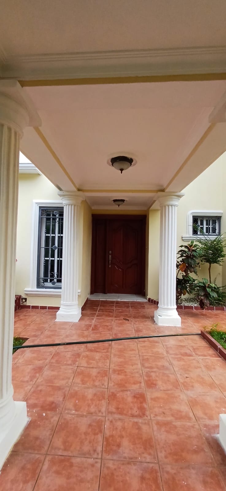 casas - venta de casa en Arroyo hondo viejo Distrito nacional Santo Domingo 555.46mts 5